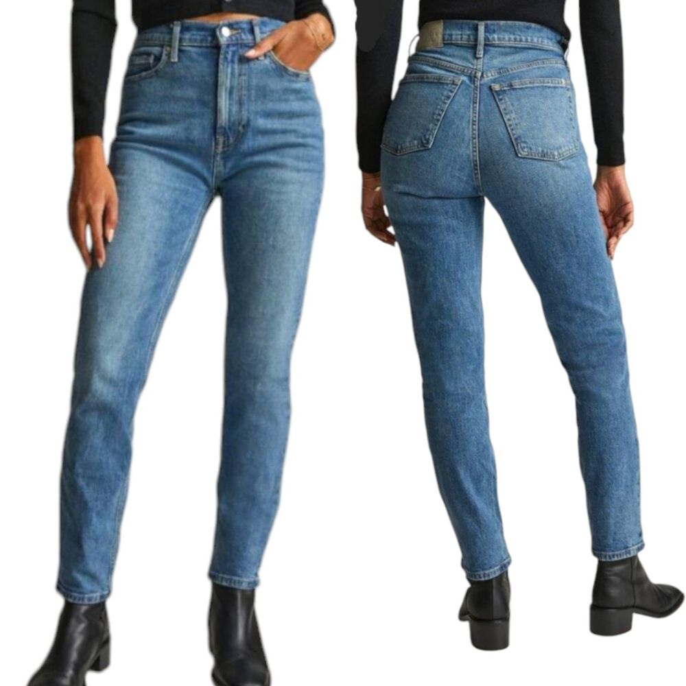 Everlane The Original Cheeky Crop Jean Womens 25 Blue Comfort Organic Cotton